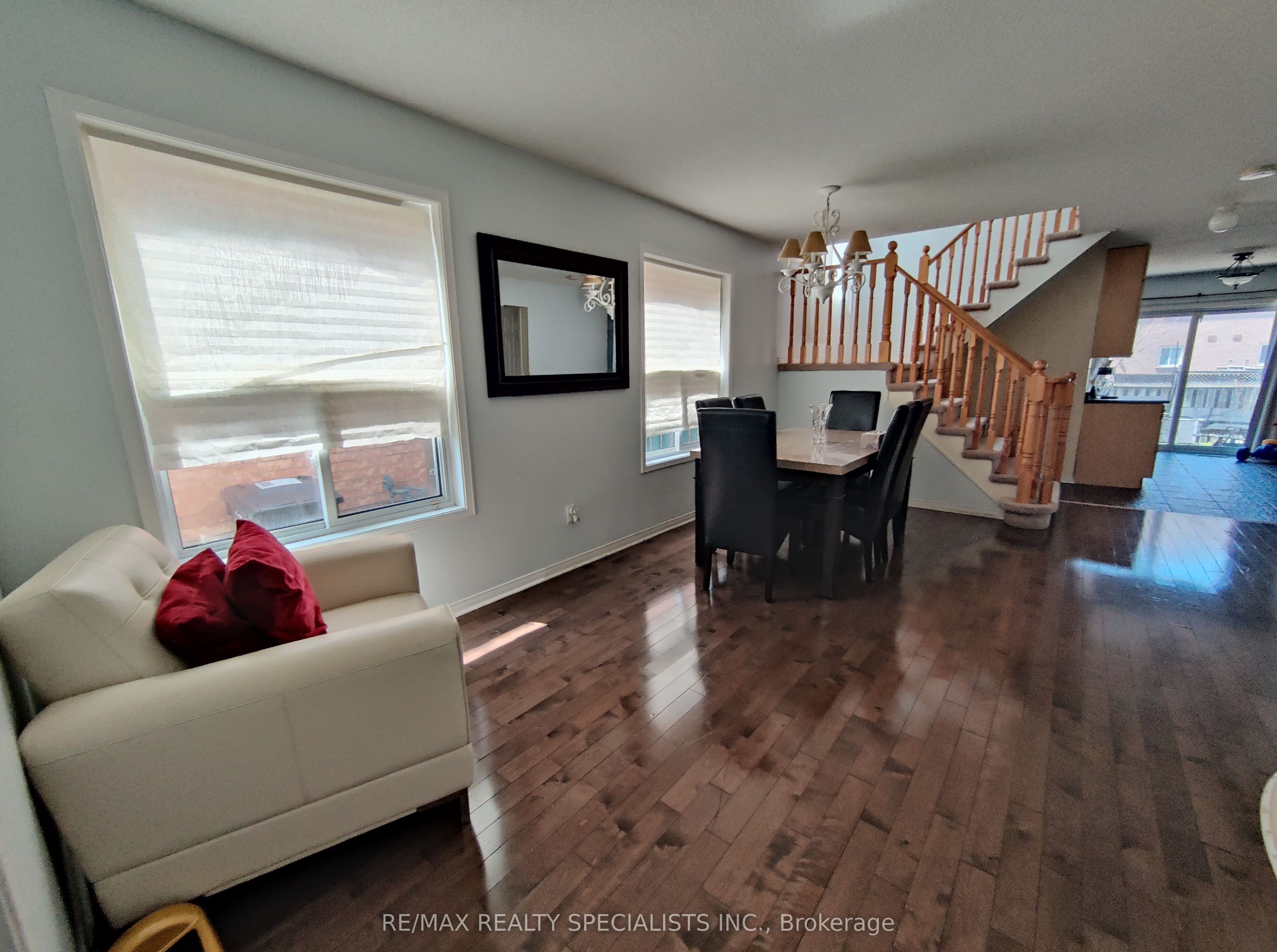 3372 Bruzan Crescent W