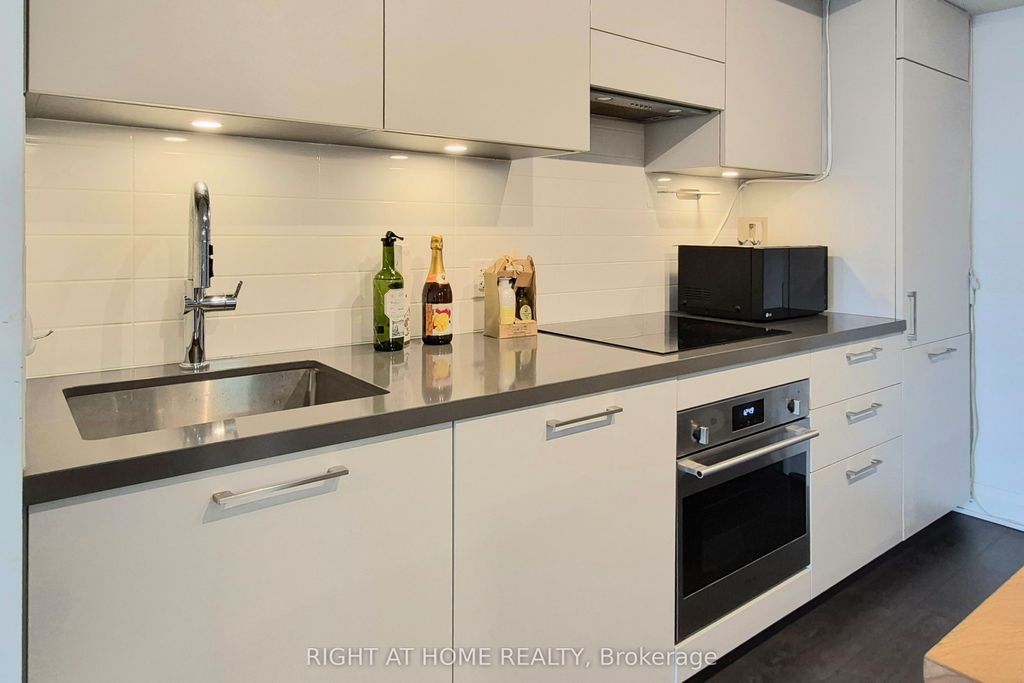 Photo of 33 Frederick Todd Way W #319, Toronto, ON M4G 0C9 (MLS # C13055260)