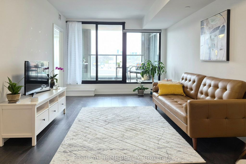 Photo of 33 Frederick Todd Way W #319, Toronto, ON M4G 0C9 (MLS # C13055260)