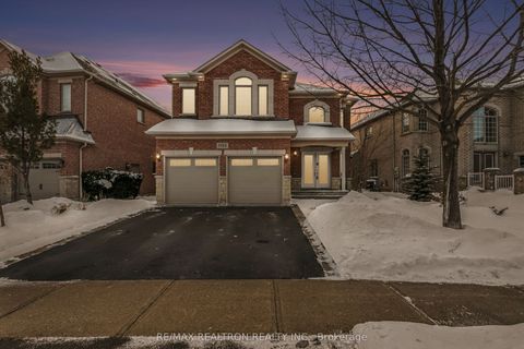 1153 Kestell Boulevard Oakville ON L6H 7M7