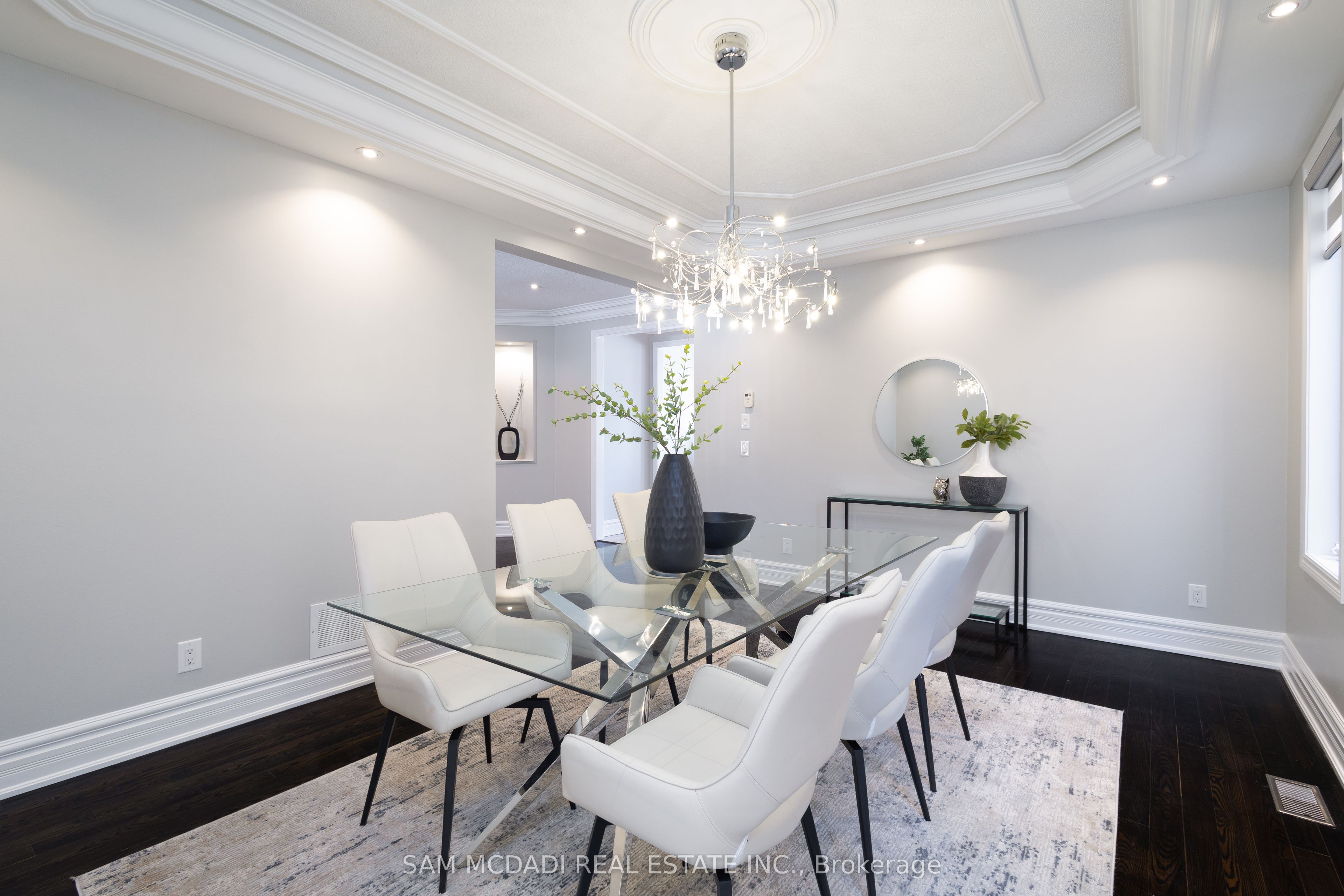 5572 Trailbank Drive