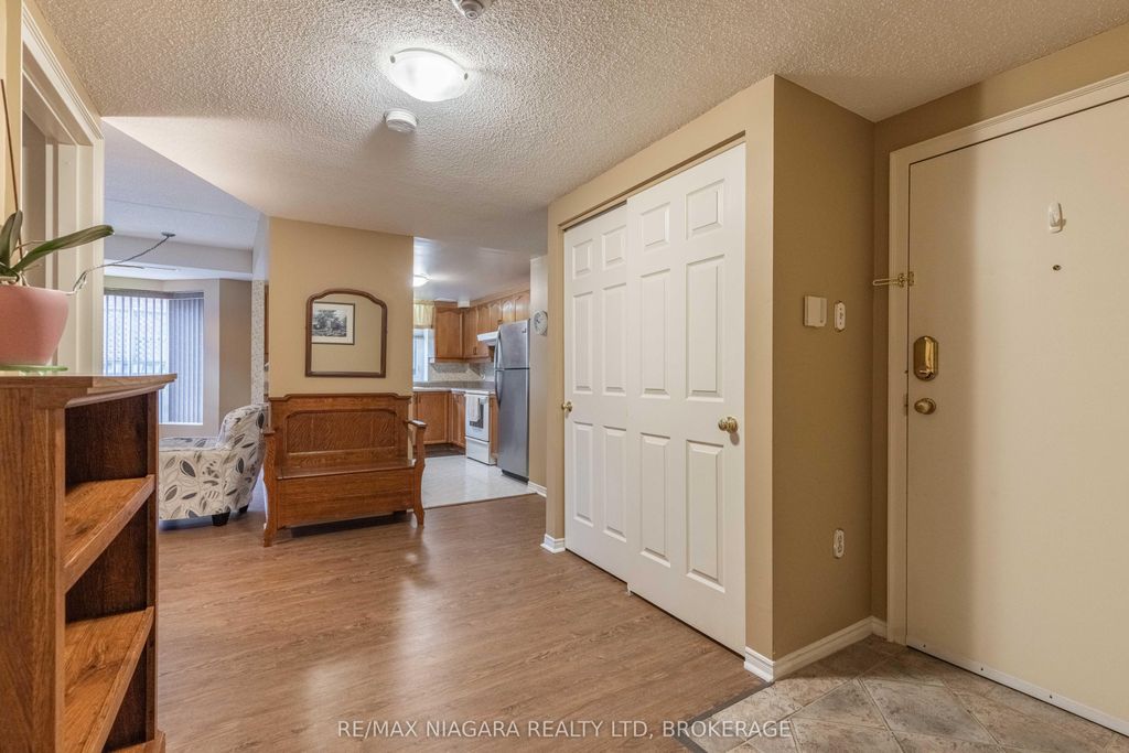 Photo of 6704 Thorold Stone Road #102, Niagara Falls, ON L2J 1B3 (MLS # X12908798)