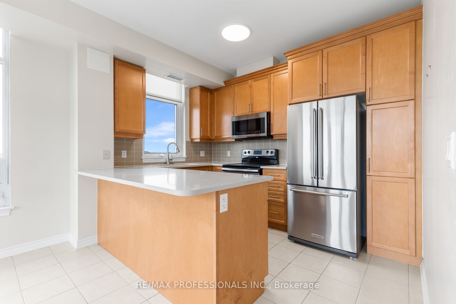 1135 Royal York Road 816