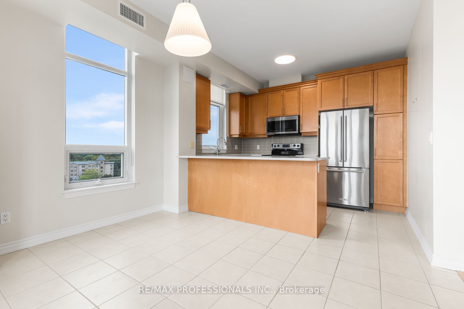 1135 Royal York Road 816
