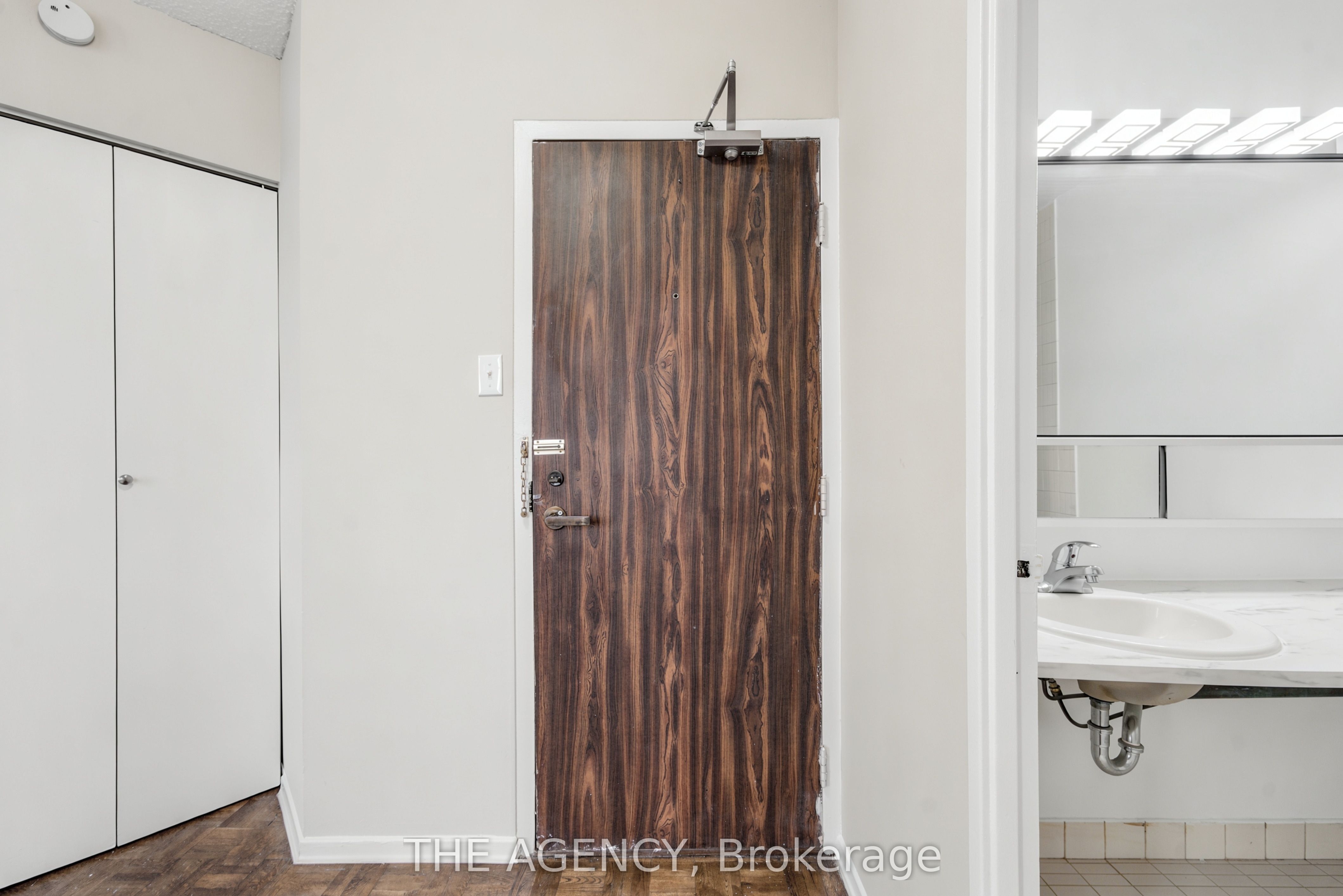 2360 Dundas Street W 1019B