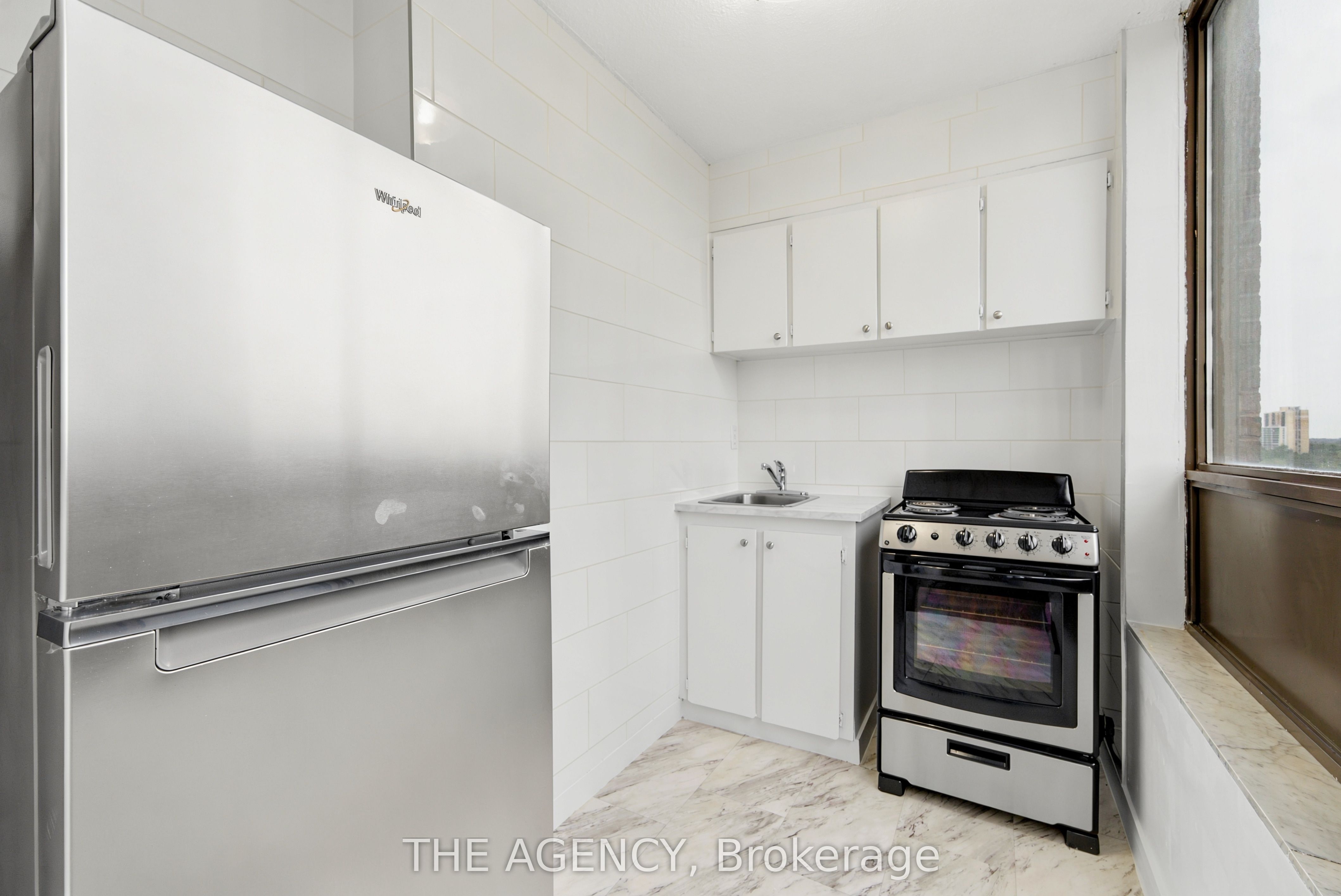 2360 Dundas Street W 1019B