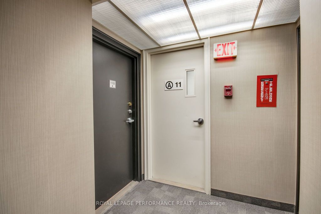 Photo of 475 W Laurier Avenue W #1108, Ottawa Centre, ON K1R 7X1 (MLS # X13079846)