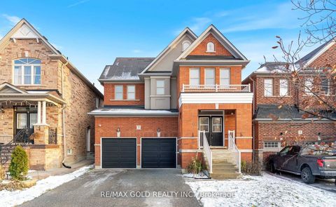 7 Gardenbrooke Trail Brampton ON L6P 3L1