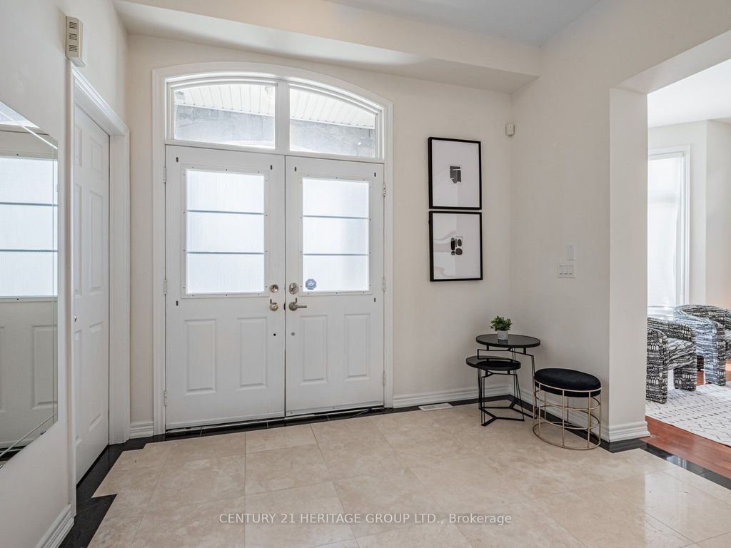 Photo of 69 Morland Crescent, Aurora, ON L4G 7Z2 (MLS # N13104958)