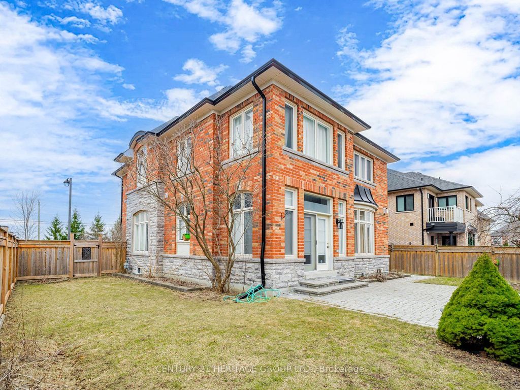Photo of 69 Morland Crescent, Aurora, ON L4G 7Z2 (MLS # N13104958)