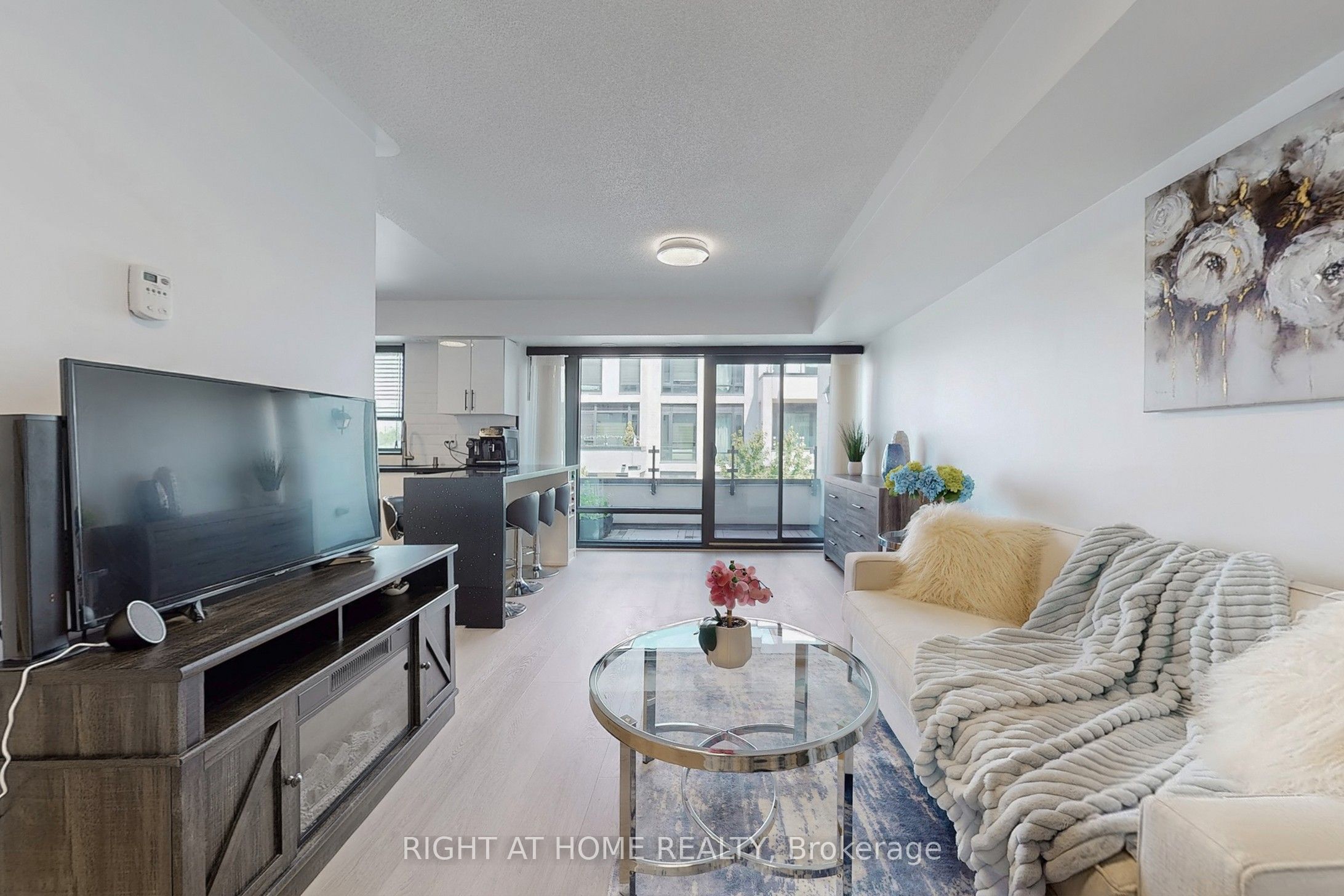 138 Widdicombe Hill Boulevard 710