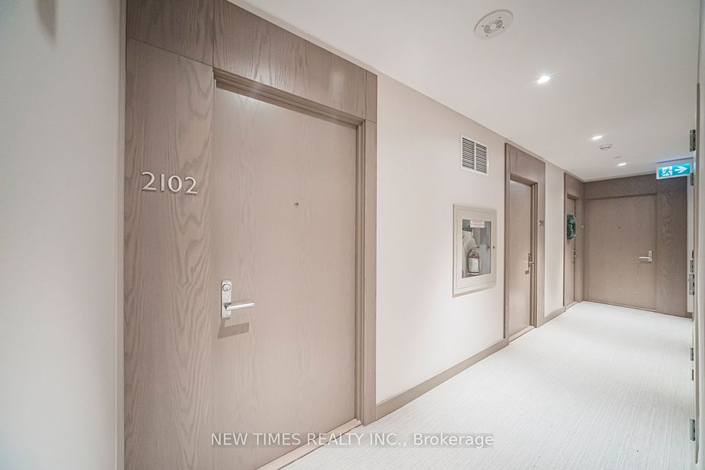 Photo of 125 Blue Jays Way #2102, Toronto, ON M5V 0N5 (MLS # C12683136)