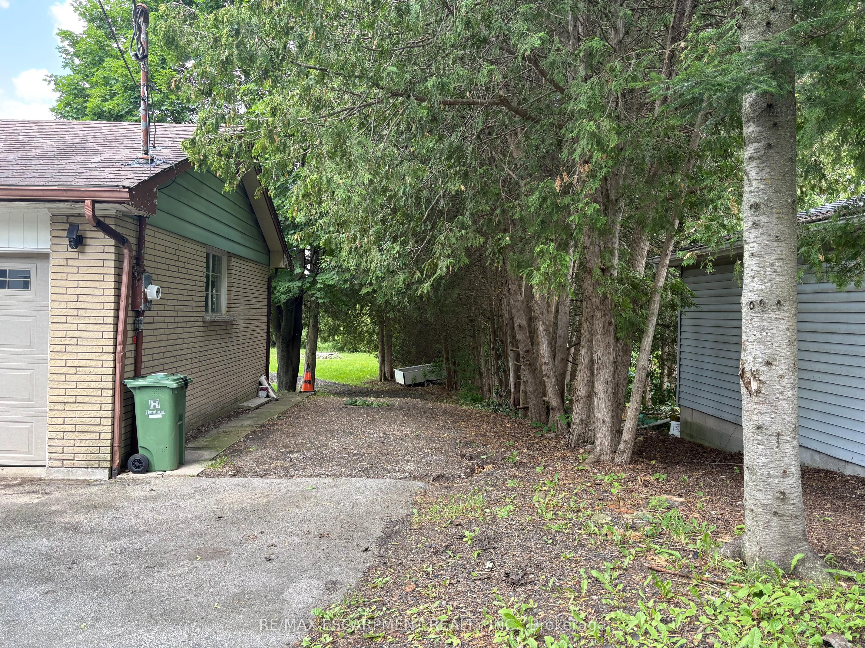 318 Freelton Road