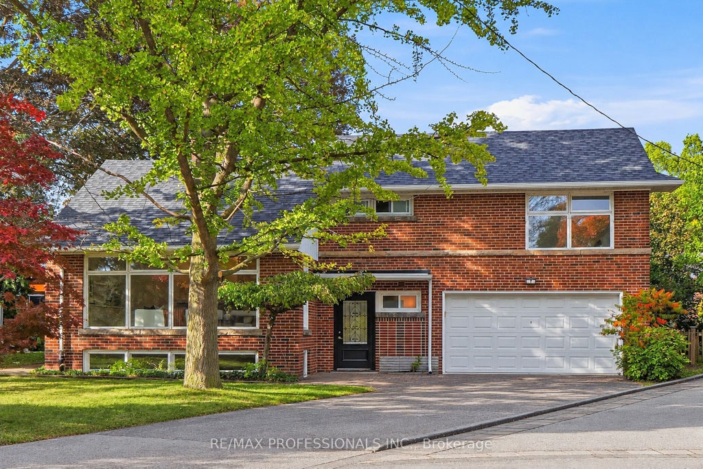 Photo of 8 Northolt Court, Toronto, ON M9A 3B1 (MLS # W14032124)