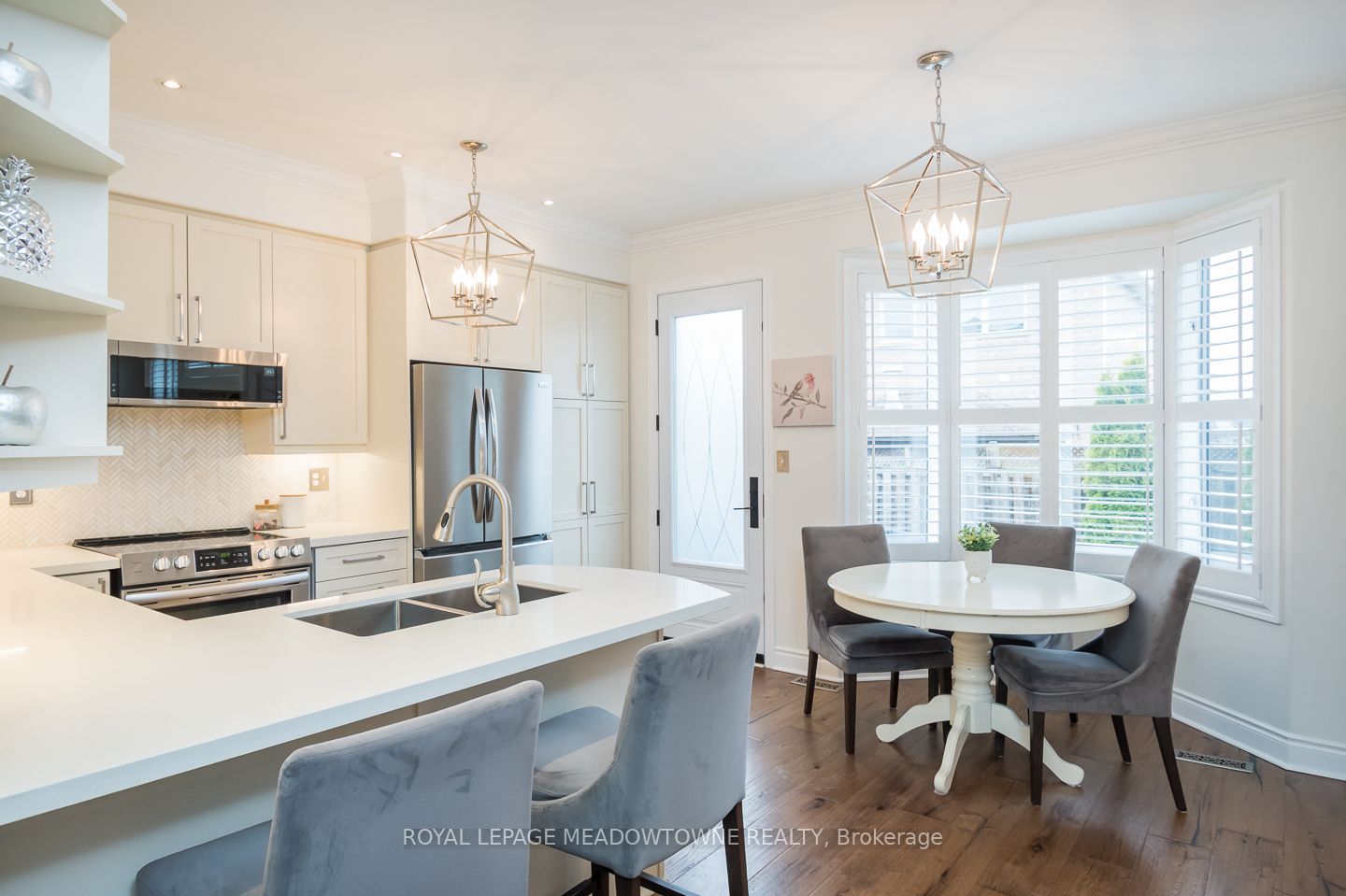 946 Lancaster Boulevard