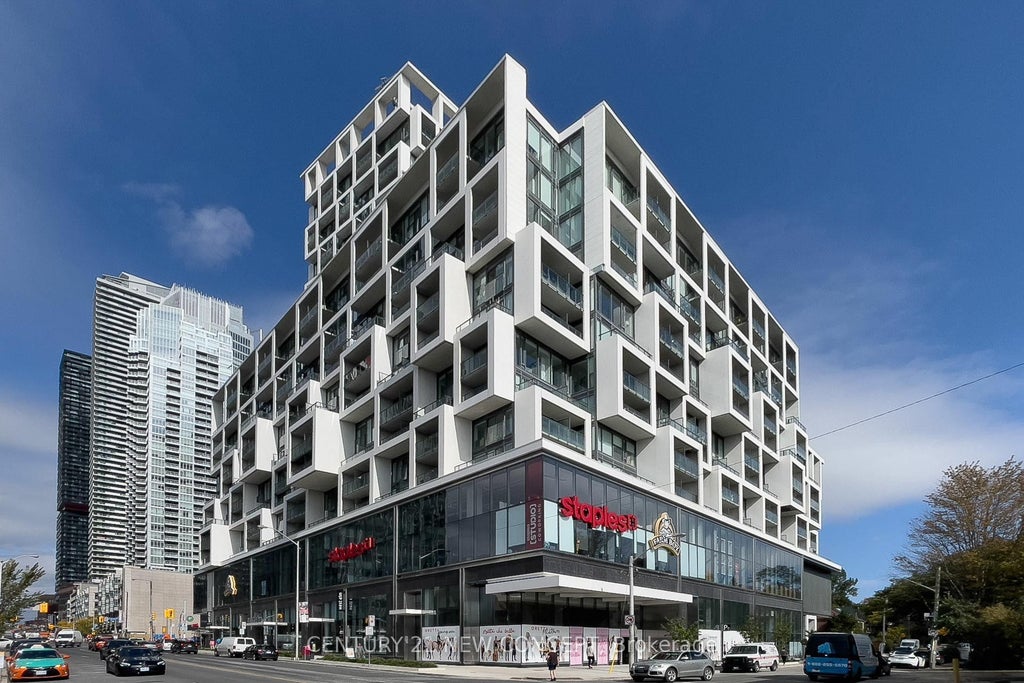 Photo of 5 Soudan Avenue #712, Toronto, ON M4S 0B1 (MLS # C14090990)