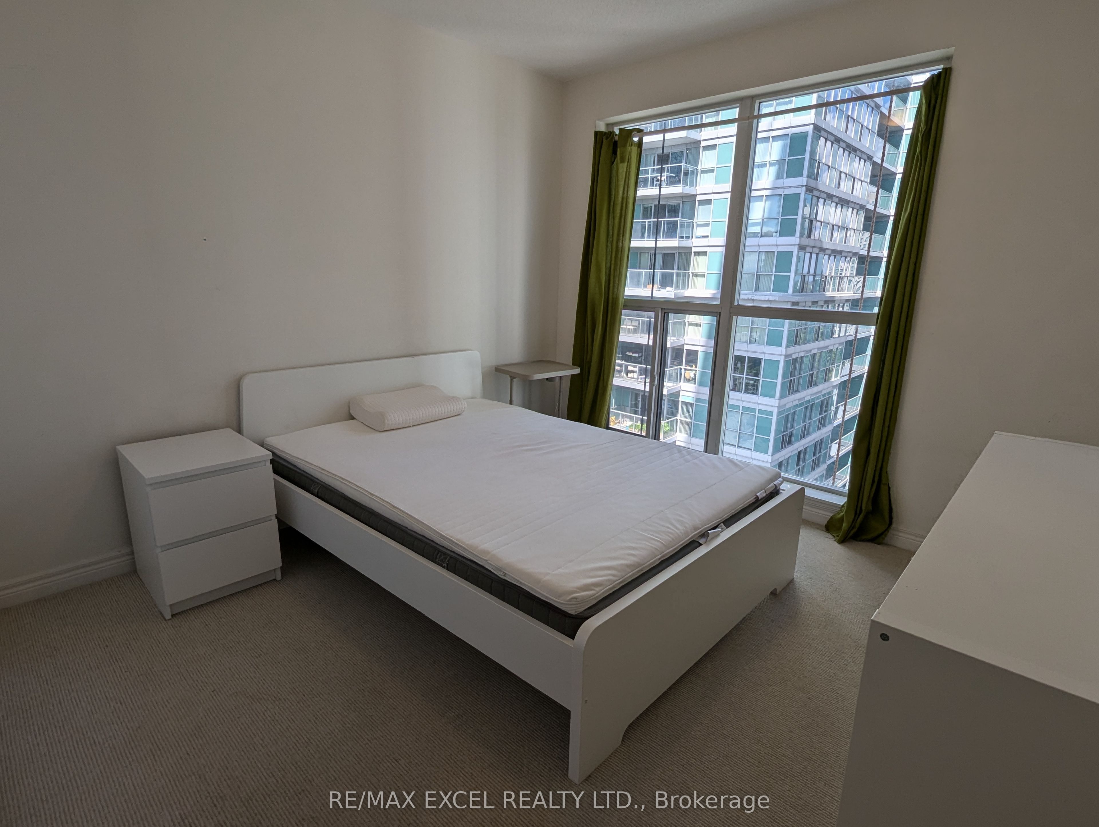 Photo 1 of 14 — 60 Town Centre Court 1605, Toronto, ON M1P 0B1