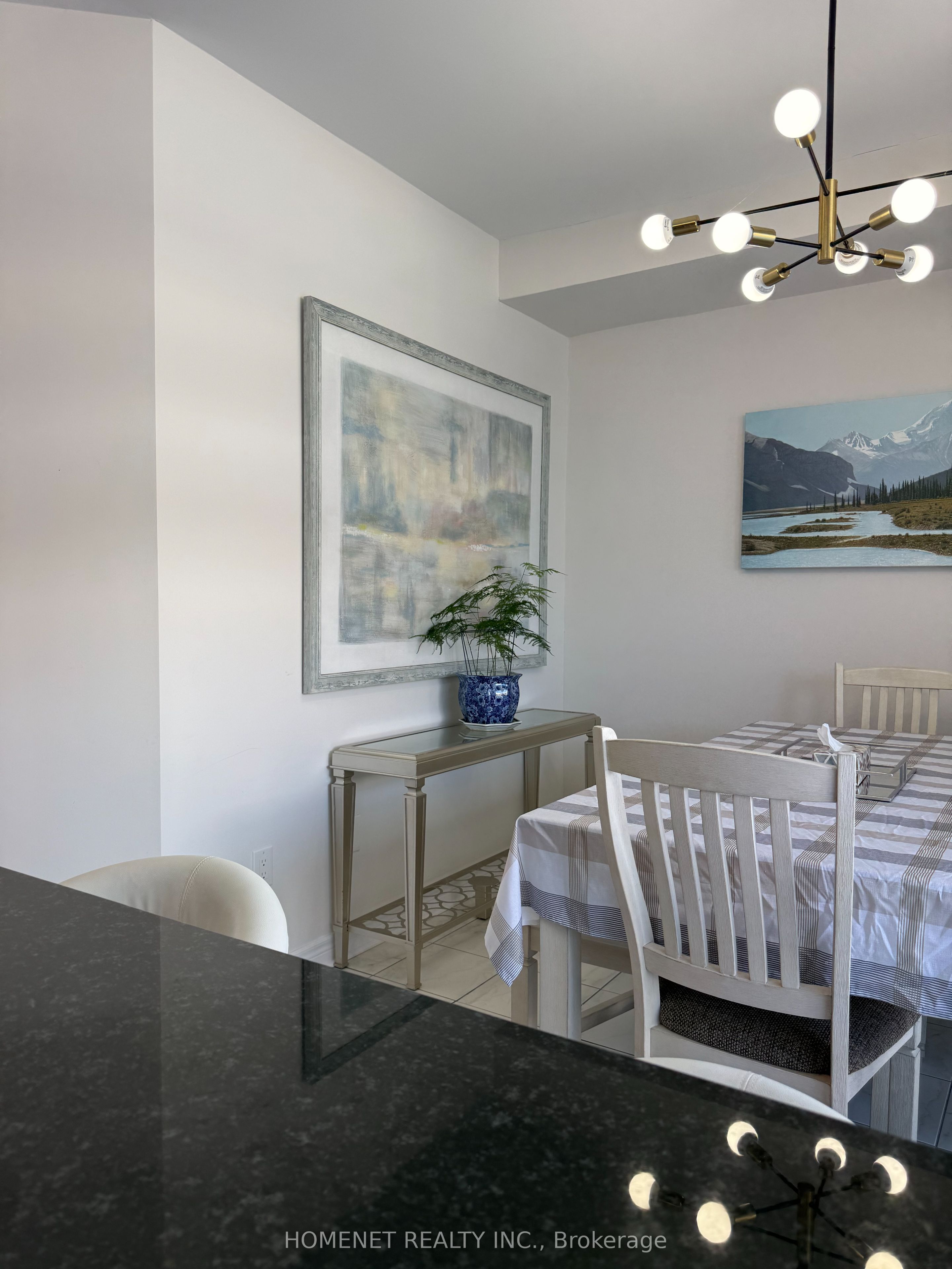 87 Grand Trunk Avenue