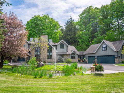 6 TURTLE LAKE Drive Halton Hills ON L7J 2W7