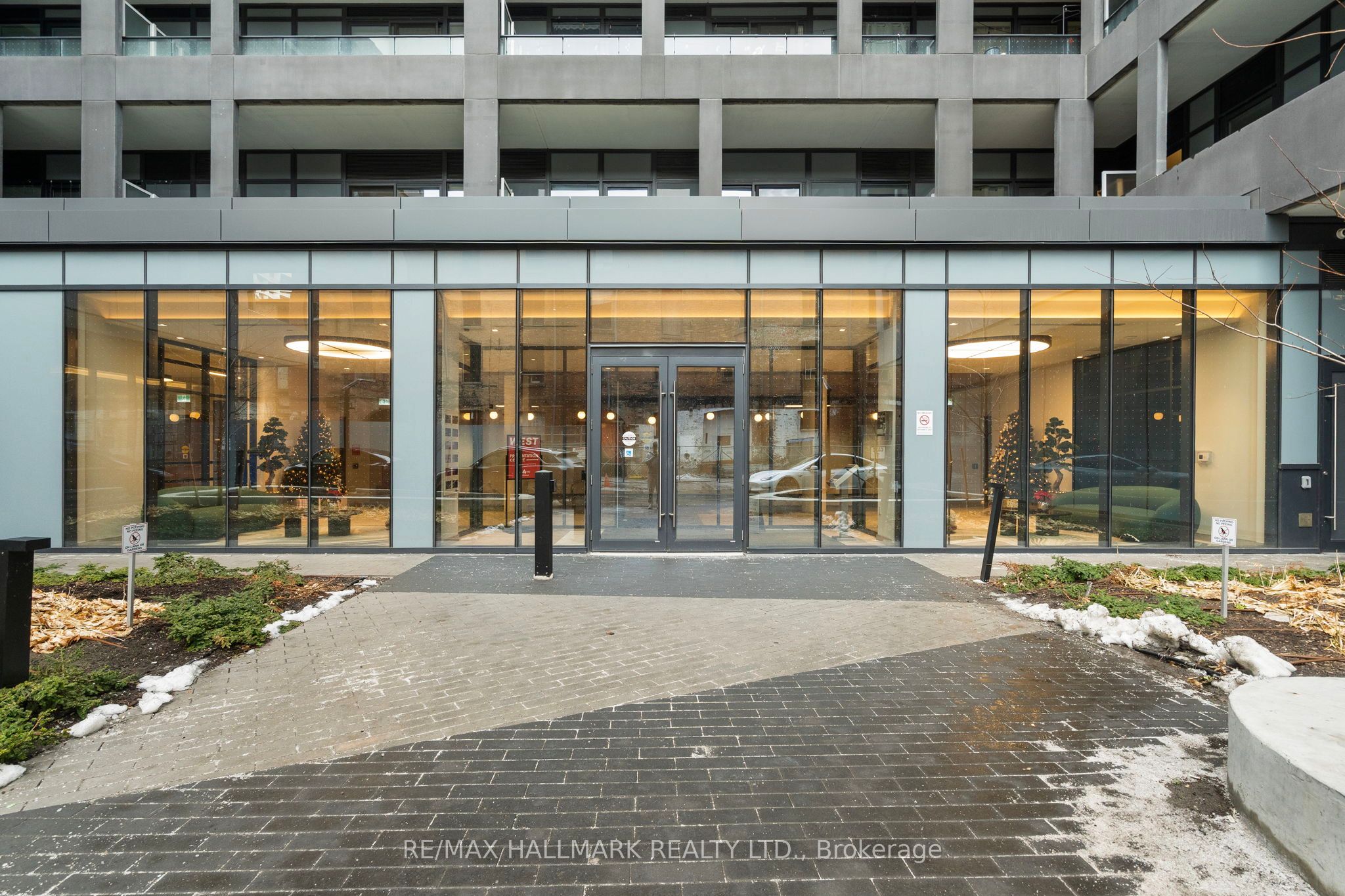 9 Tecumseth Street 207