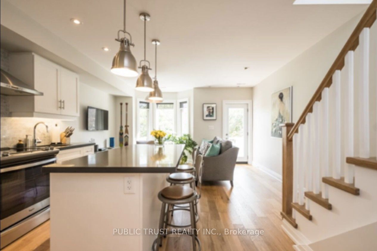 72 Grace Street N/A 2nd & 3rd Floor