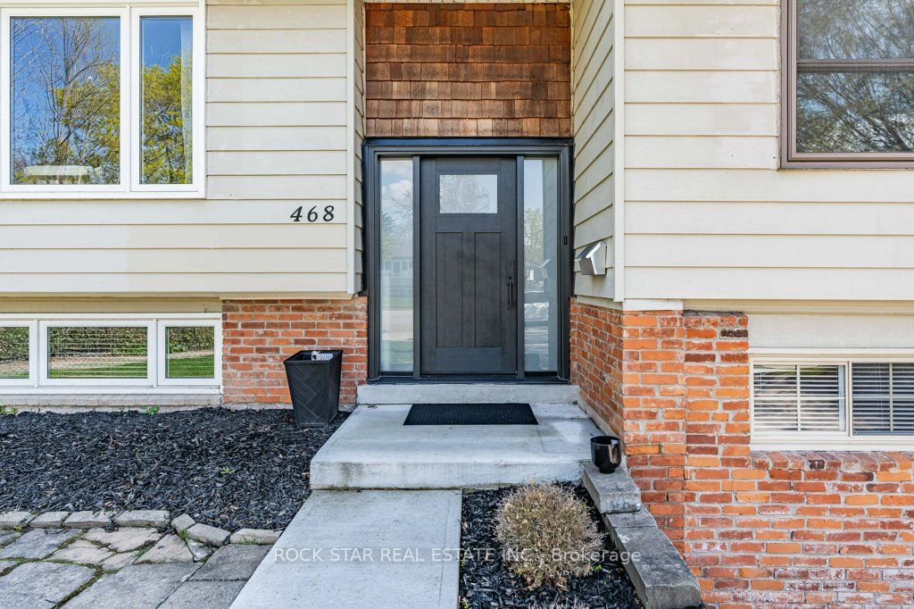 468 Sparling Crescent