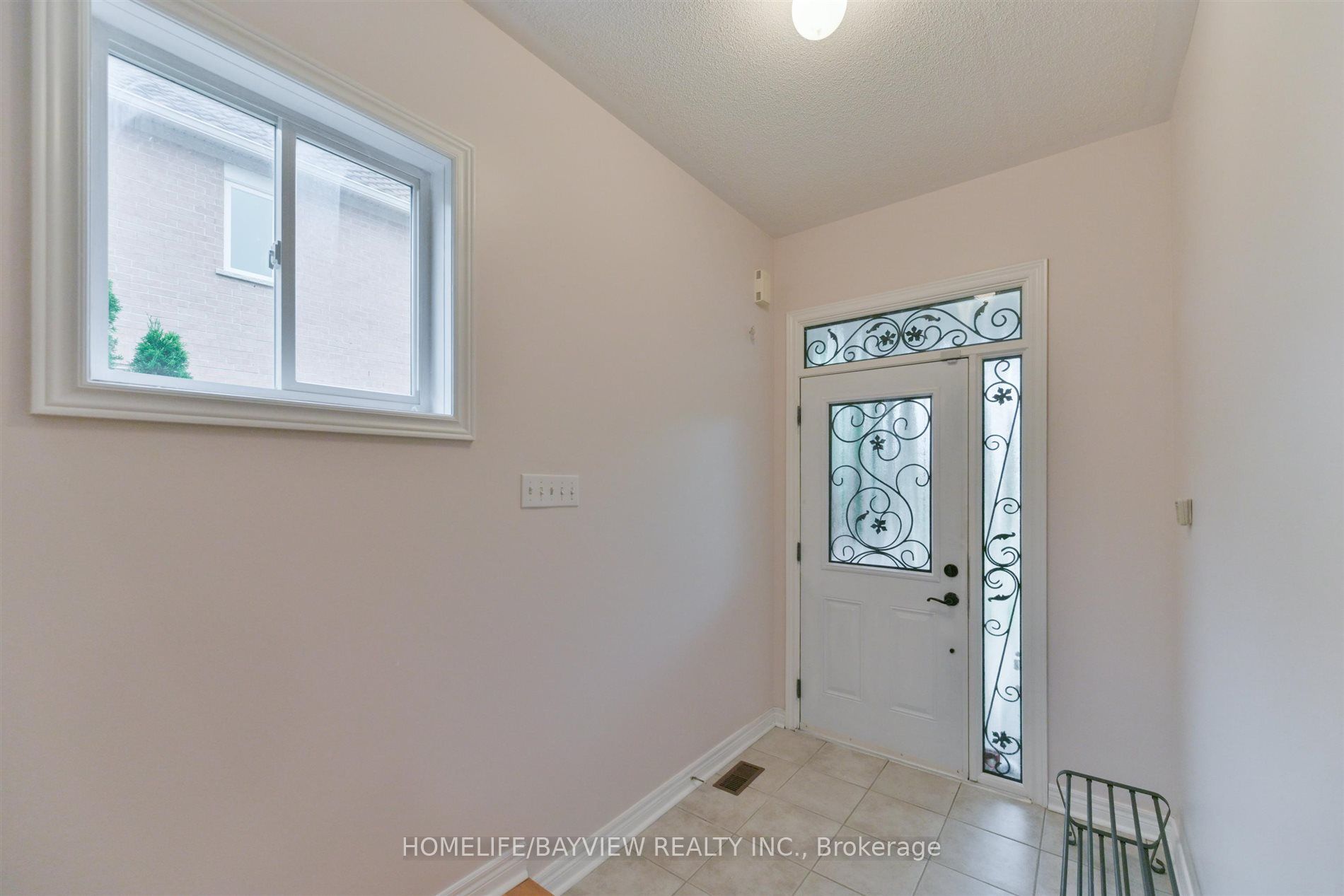 26 Honeyview Street