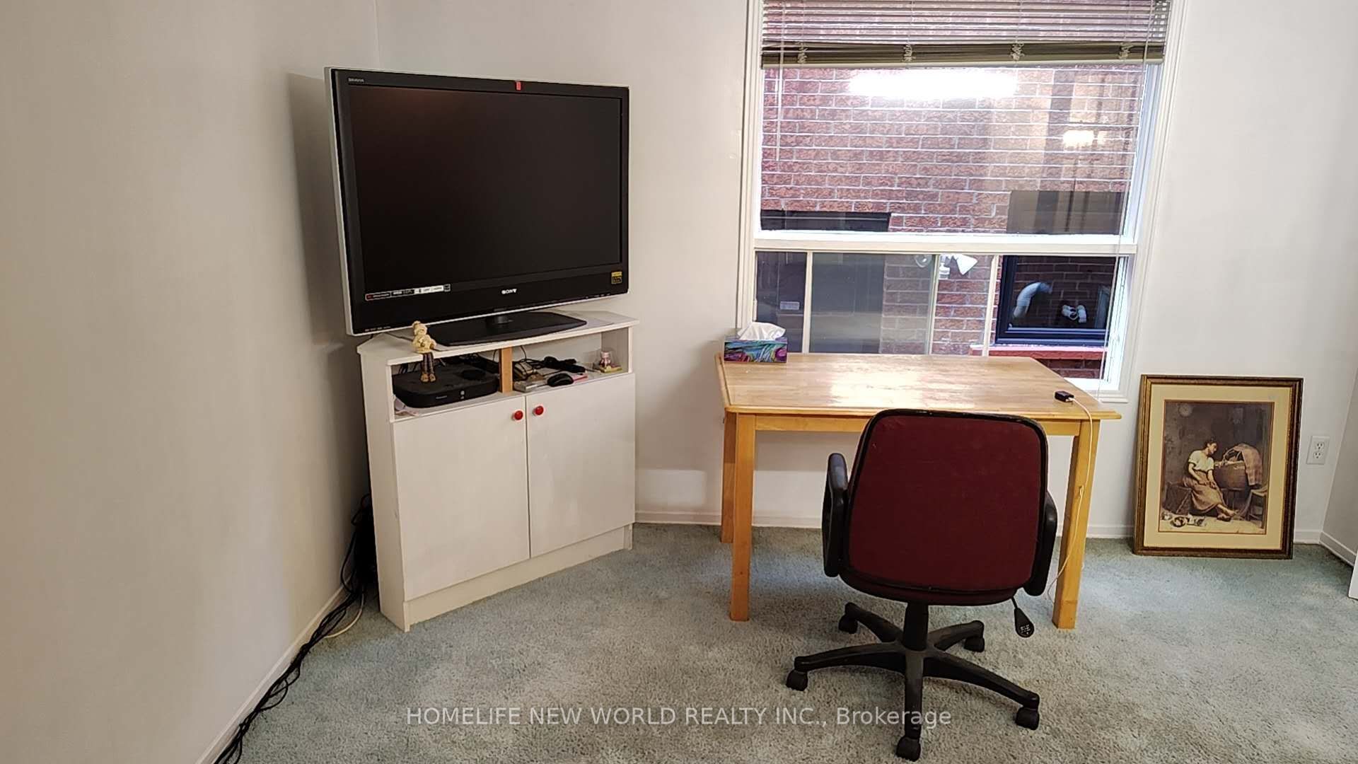 3050 Olympus Mews main floor