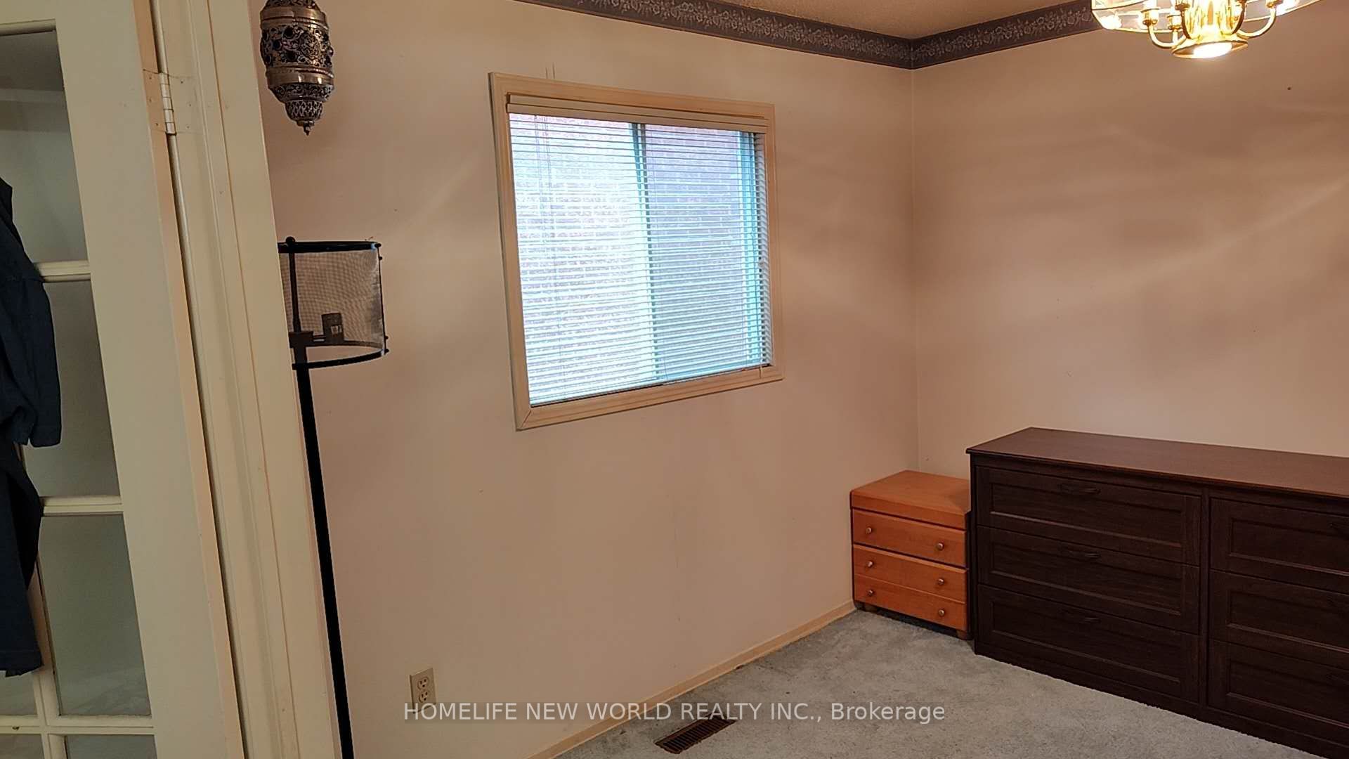 3050 Olympus Mews main floor