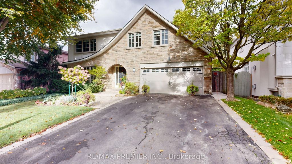 Photo of 12 Chipstead Road, Toronto, ON M3B 3E6 (MLS # C12483506)