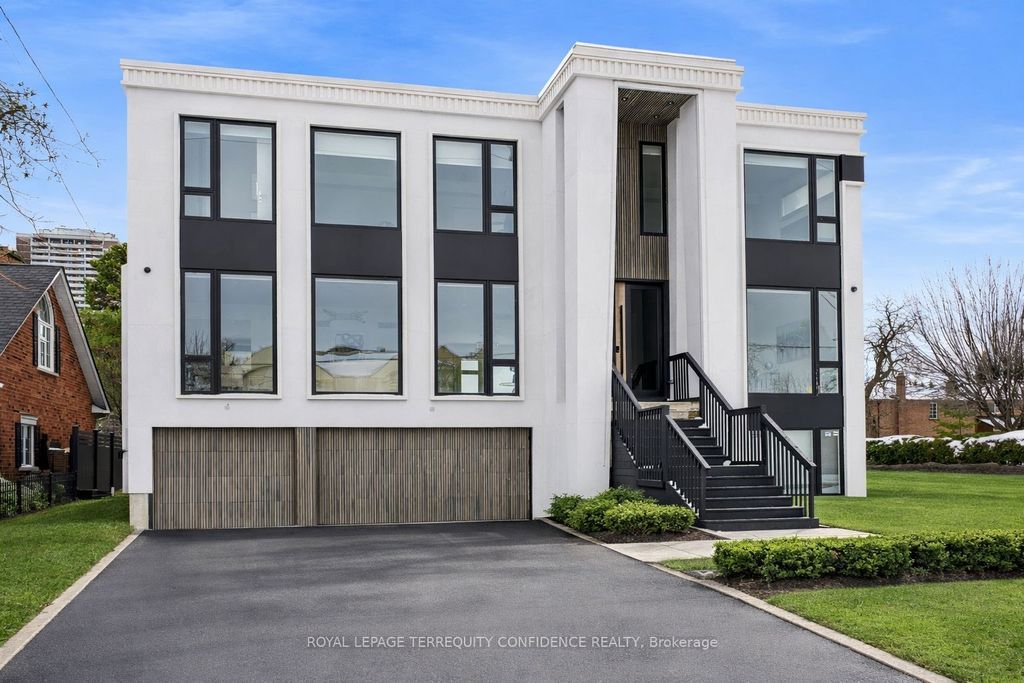 Photo of 85 Crestwood Road, Vaughan, ON L4J 1A4 (MLS # N12837322)