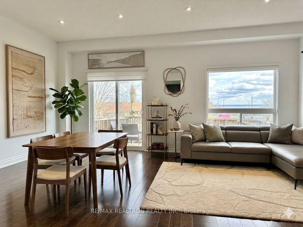 Photo of 7 Abitibi Street, Richmond Hill, ON L4C 0R1 (MLS # N13010558)