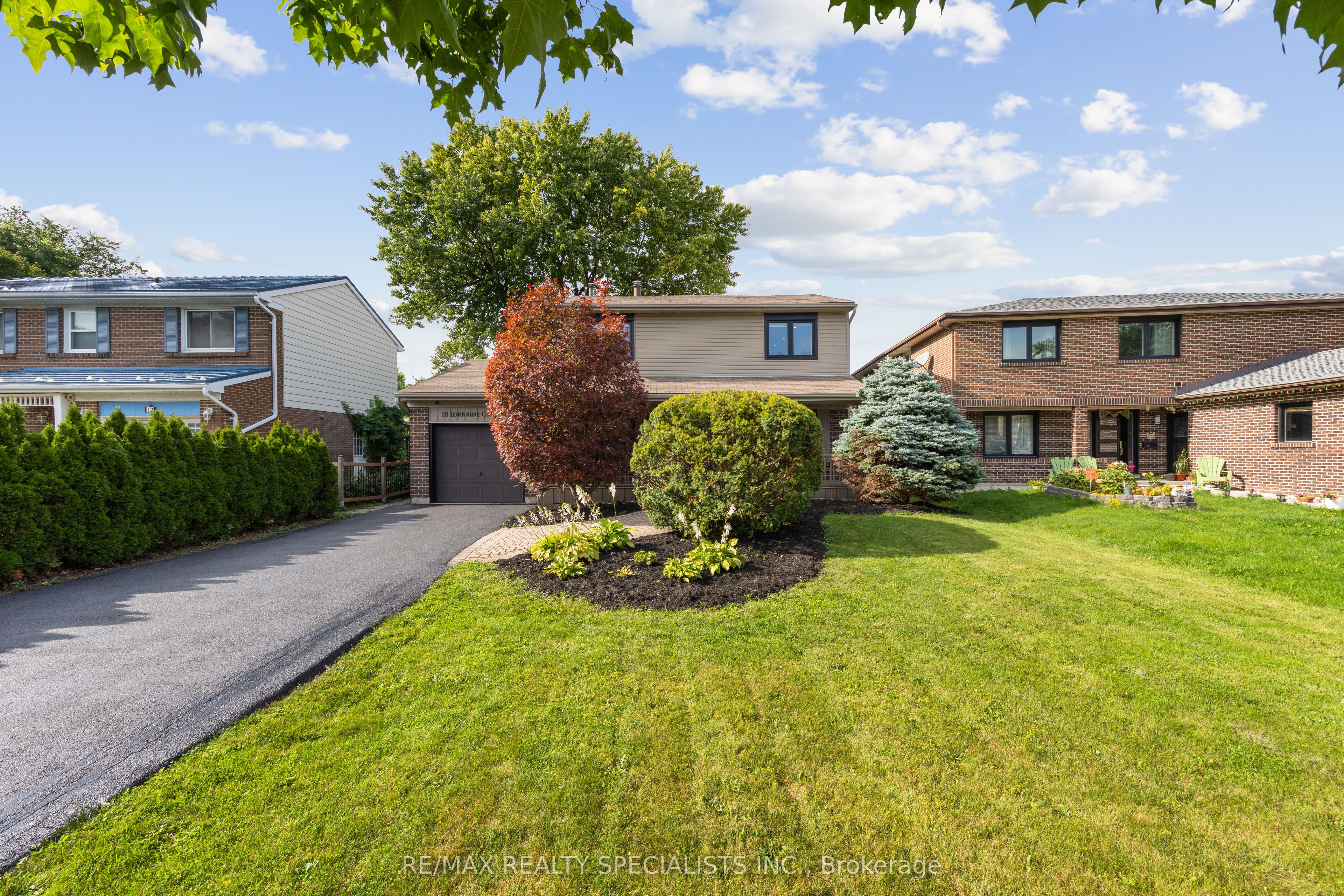10 Lorraine Crescent