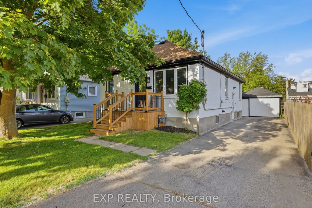 Photo of 70 Mackay Avenue, London South, ON N6J 2V5 (MLS # X13428674)