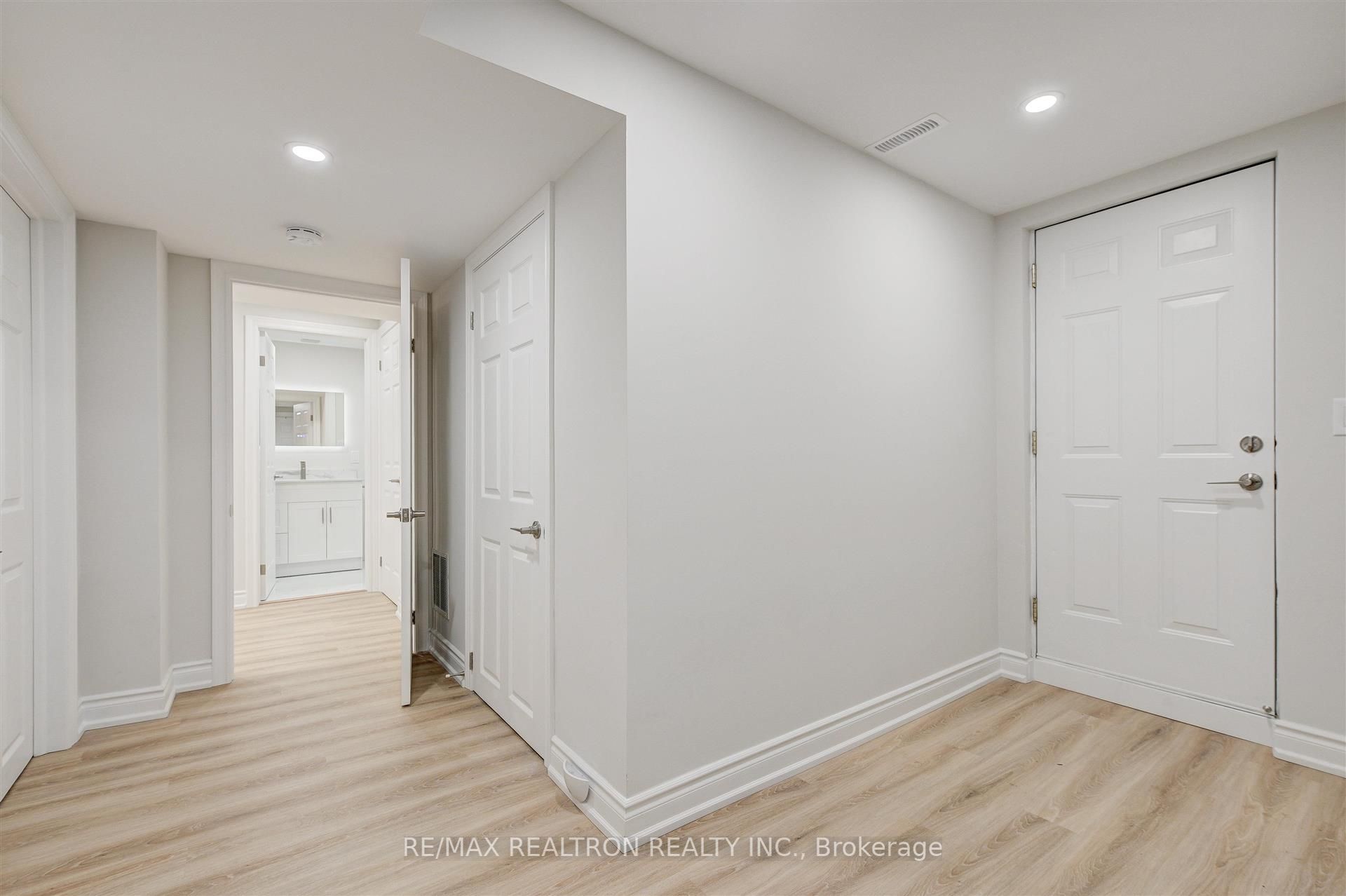 12 Randall Avenue Lower