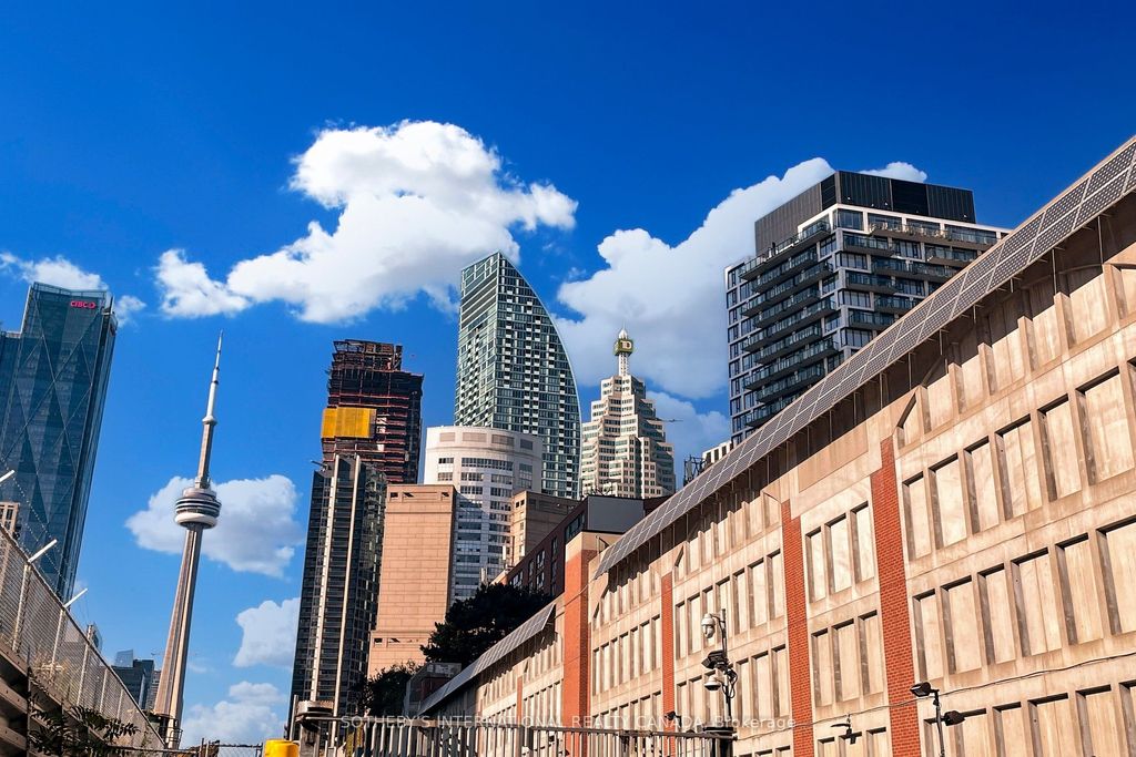 Photo of 1 Market Street #1907, Toronto, ON M5E 0A2 (MLS # C12487325)