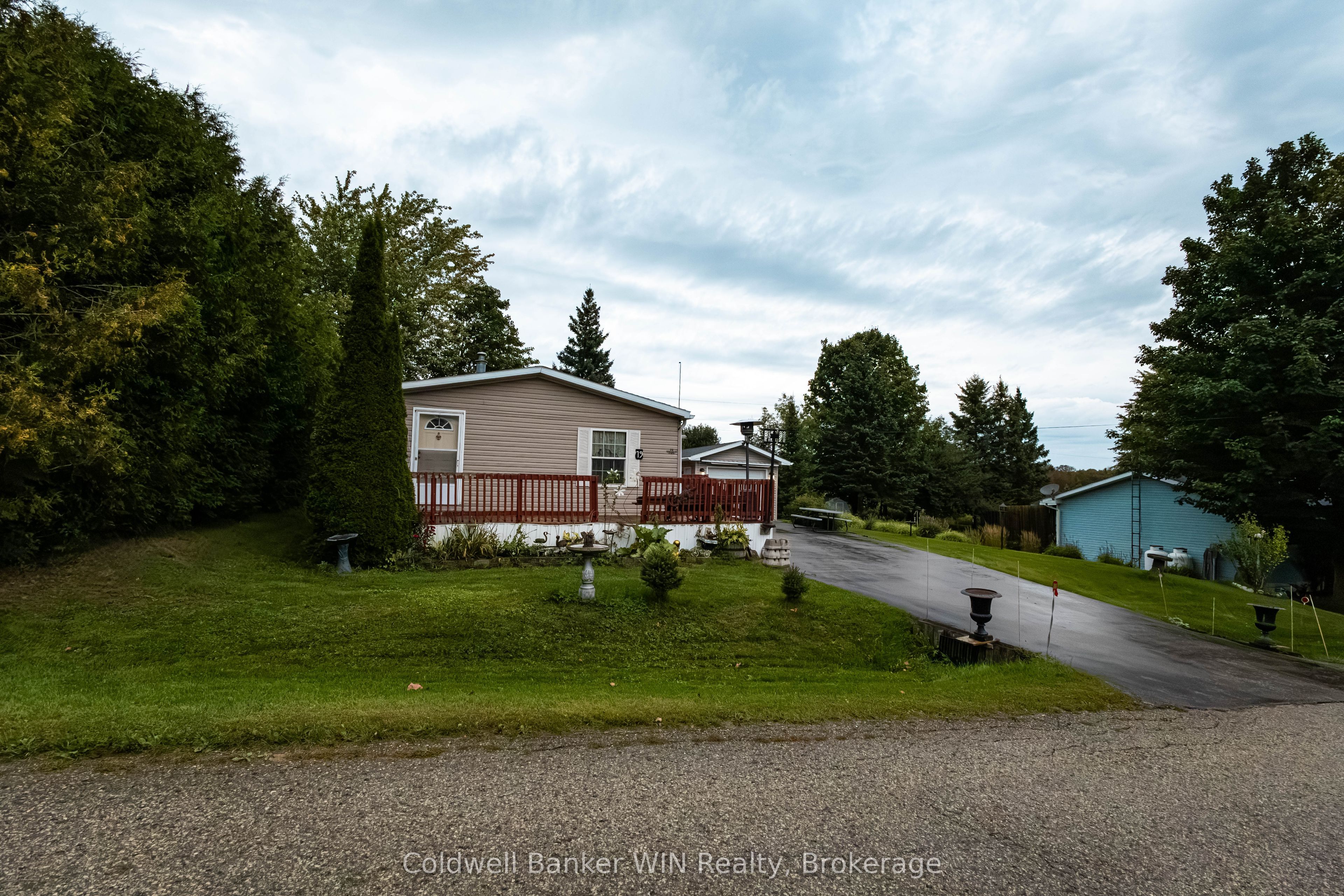 19 Grand Vista Drive