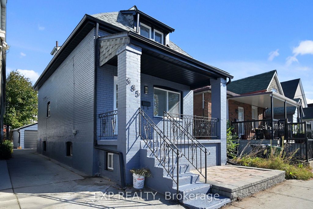 Photo of 685 Jane Street, Toronto, ON M6N 4A6 (MLS # W12734078)