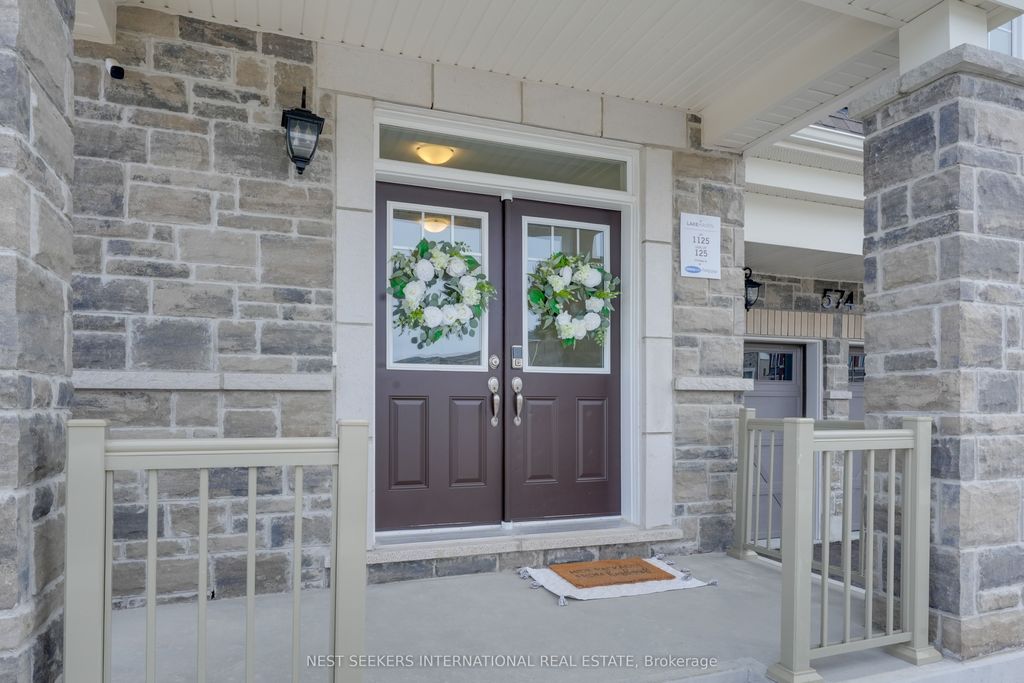 Photo of 574 Mika Street, Innisfil, ON L9S 2J6 (MLS # N12882990)