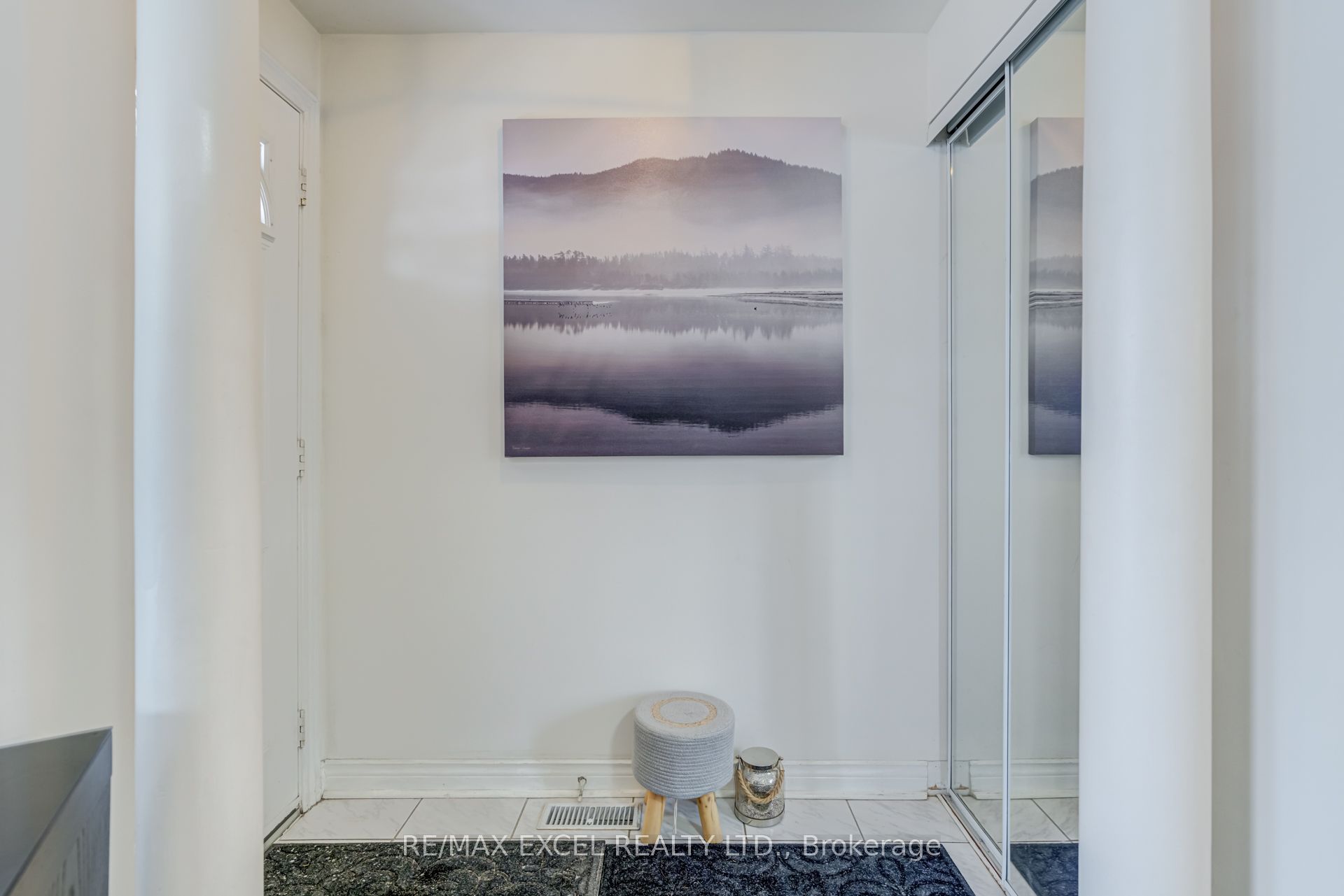 18 Clark Avenue W 37