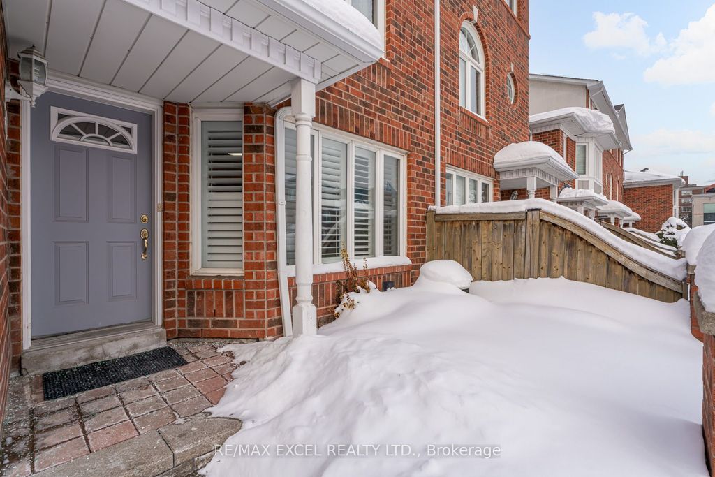Photo of 18 Clark Avenue W #37, Vaughan, ON L4J 8H1 (MLS # N12736936)