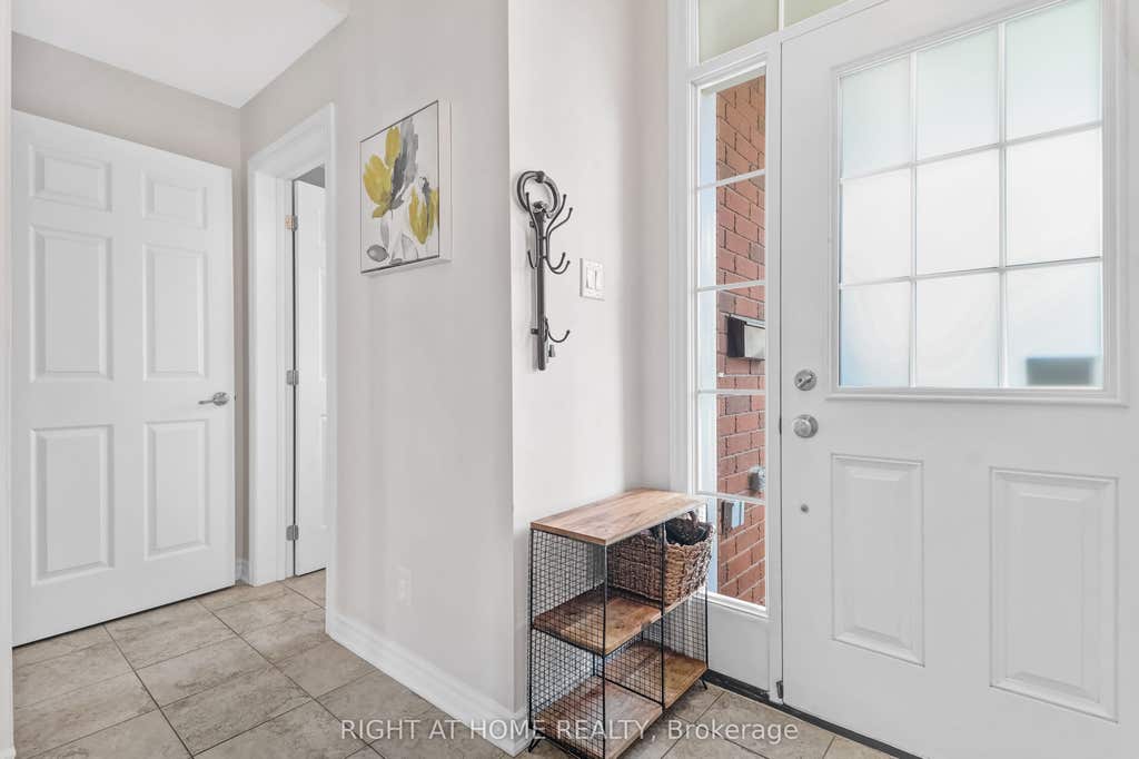 Photo of 1896 MAPLE GROVE Road, Stittsville - Munster - Richmond, ON K2S 0W6 (MLS # X13477860)