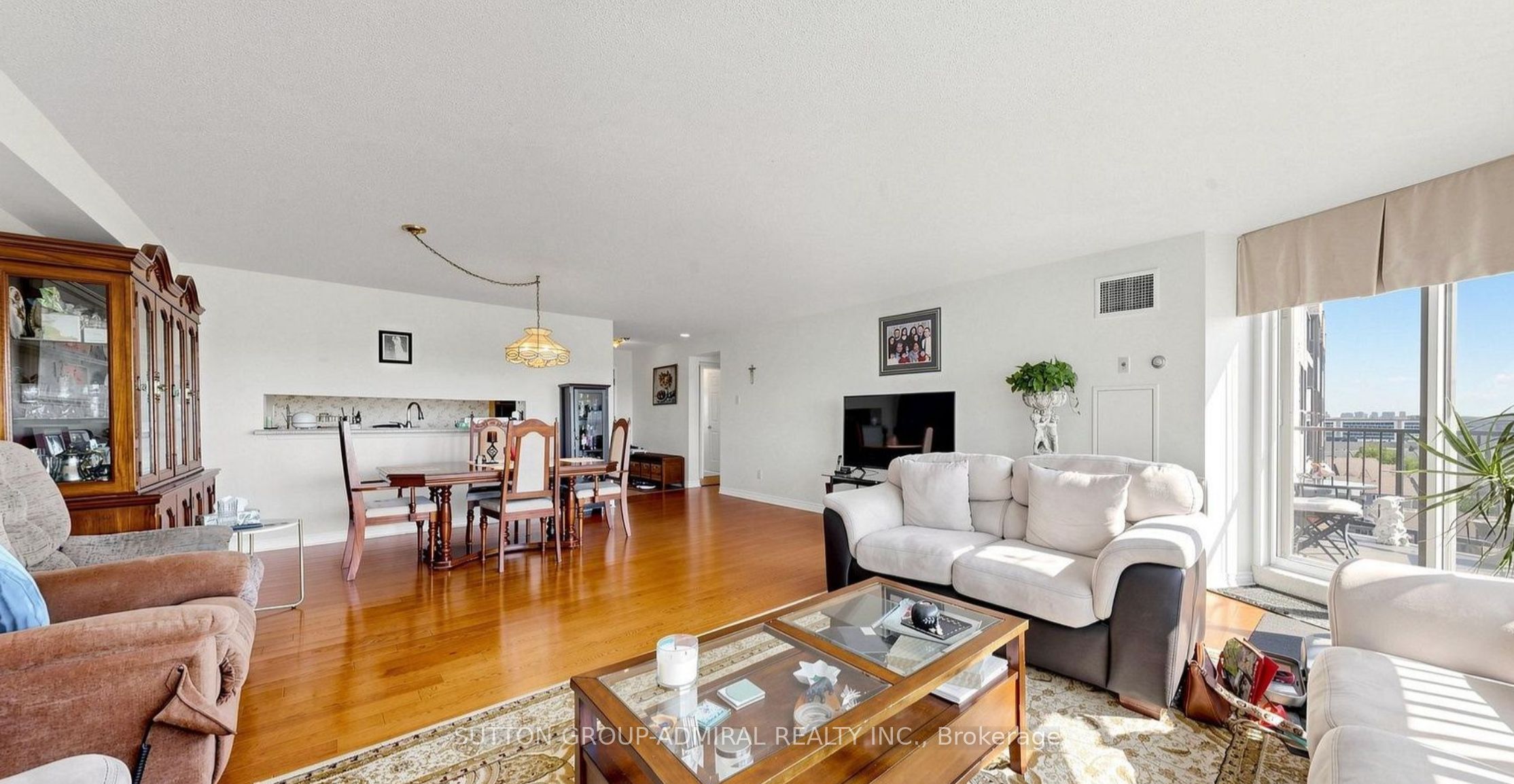 2 Raymerville Drive 818