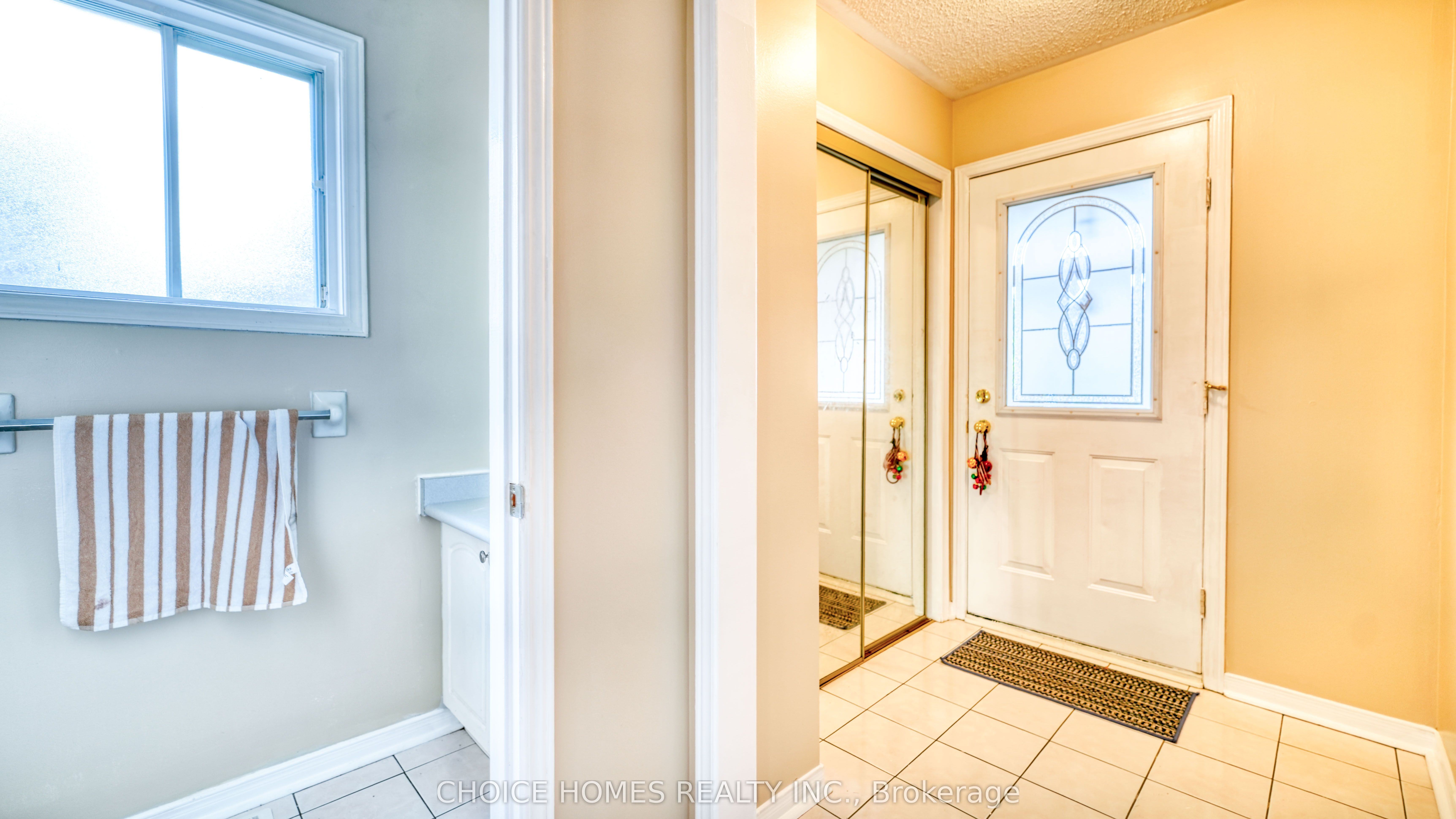 5551 Cosmic Crescent