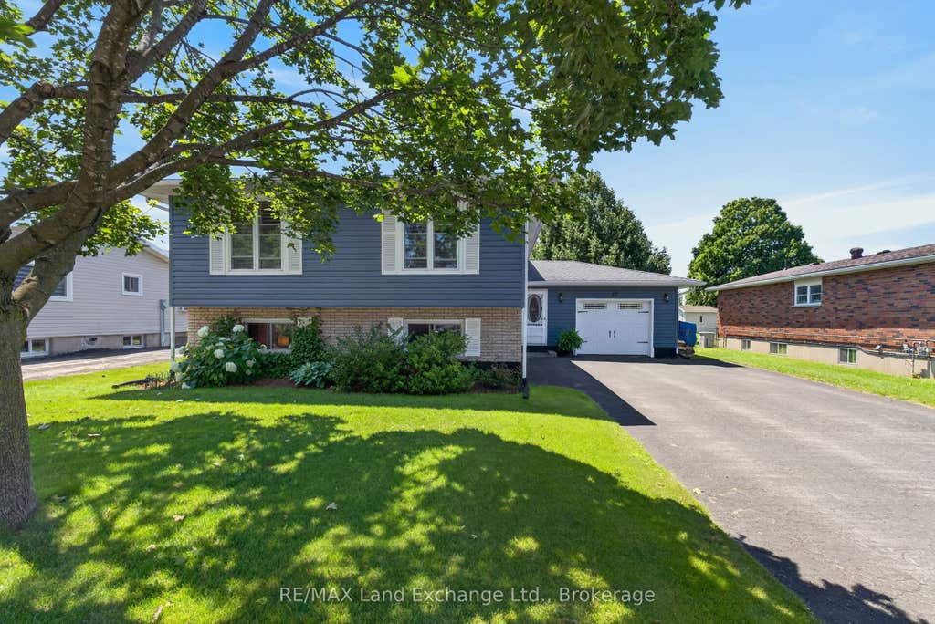 Photo of 42 Webster Street, Kincardine, ON N0G 2T0 (MLS # X13631926)