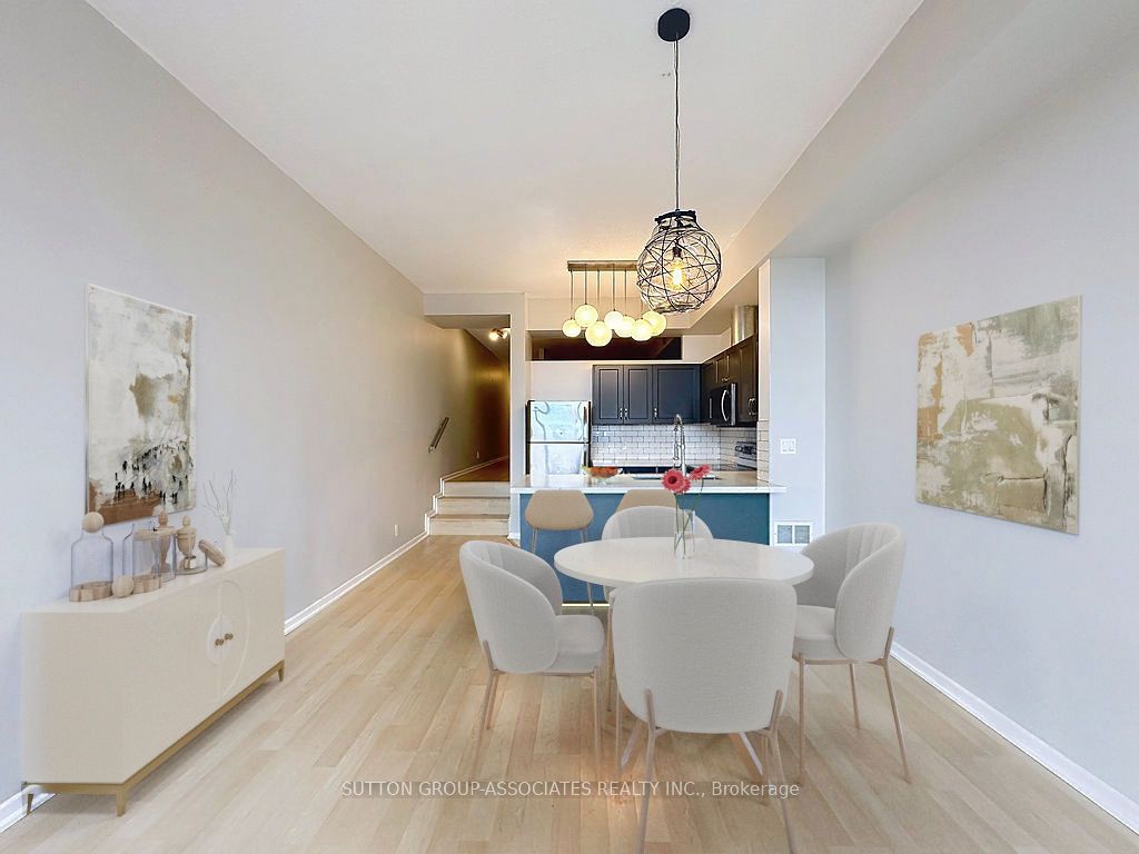 388 Richmond Street W 419