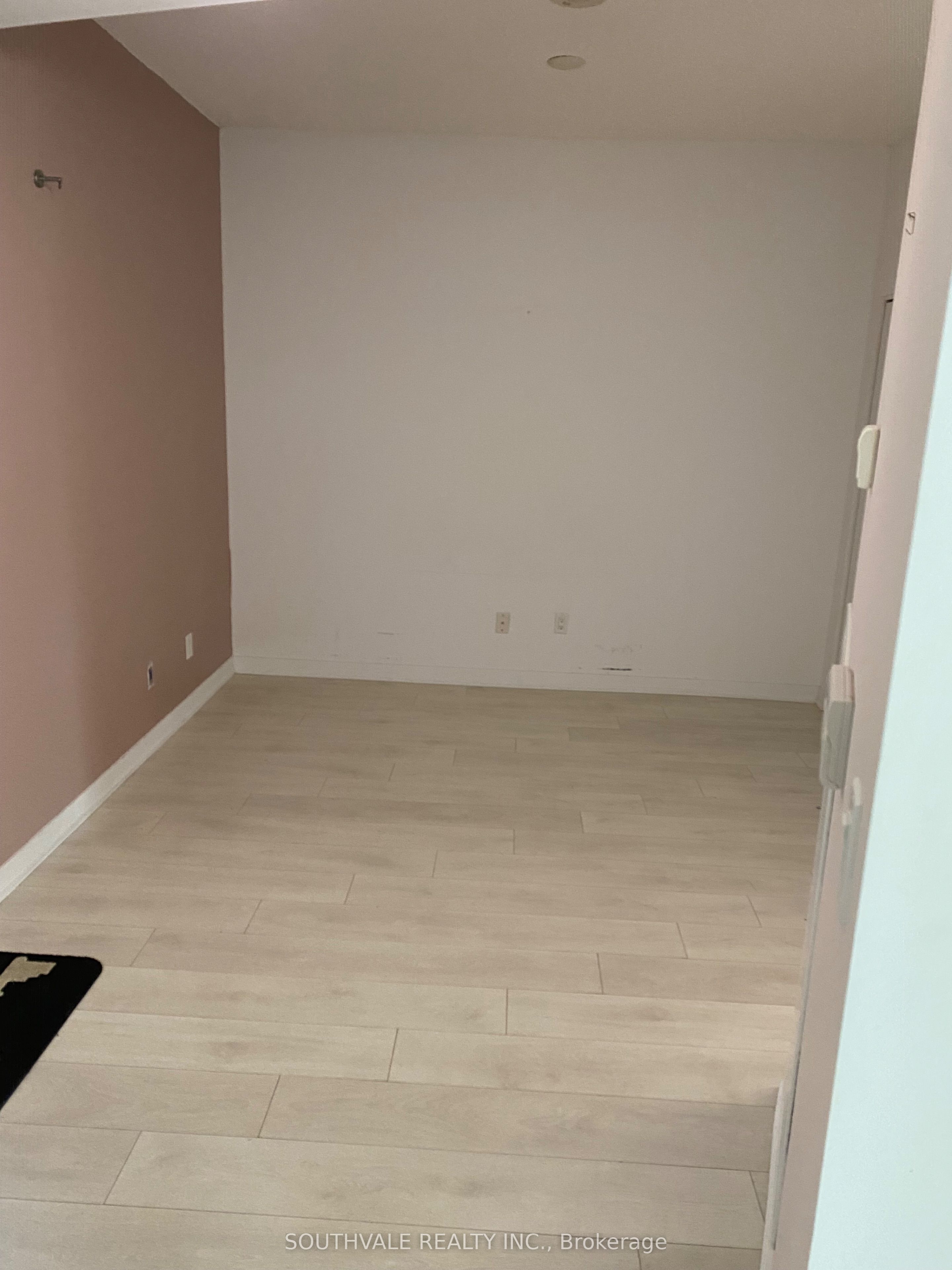 150 East Liberty Street 1014