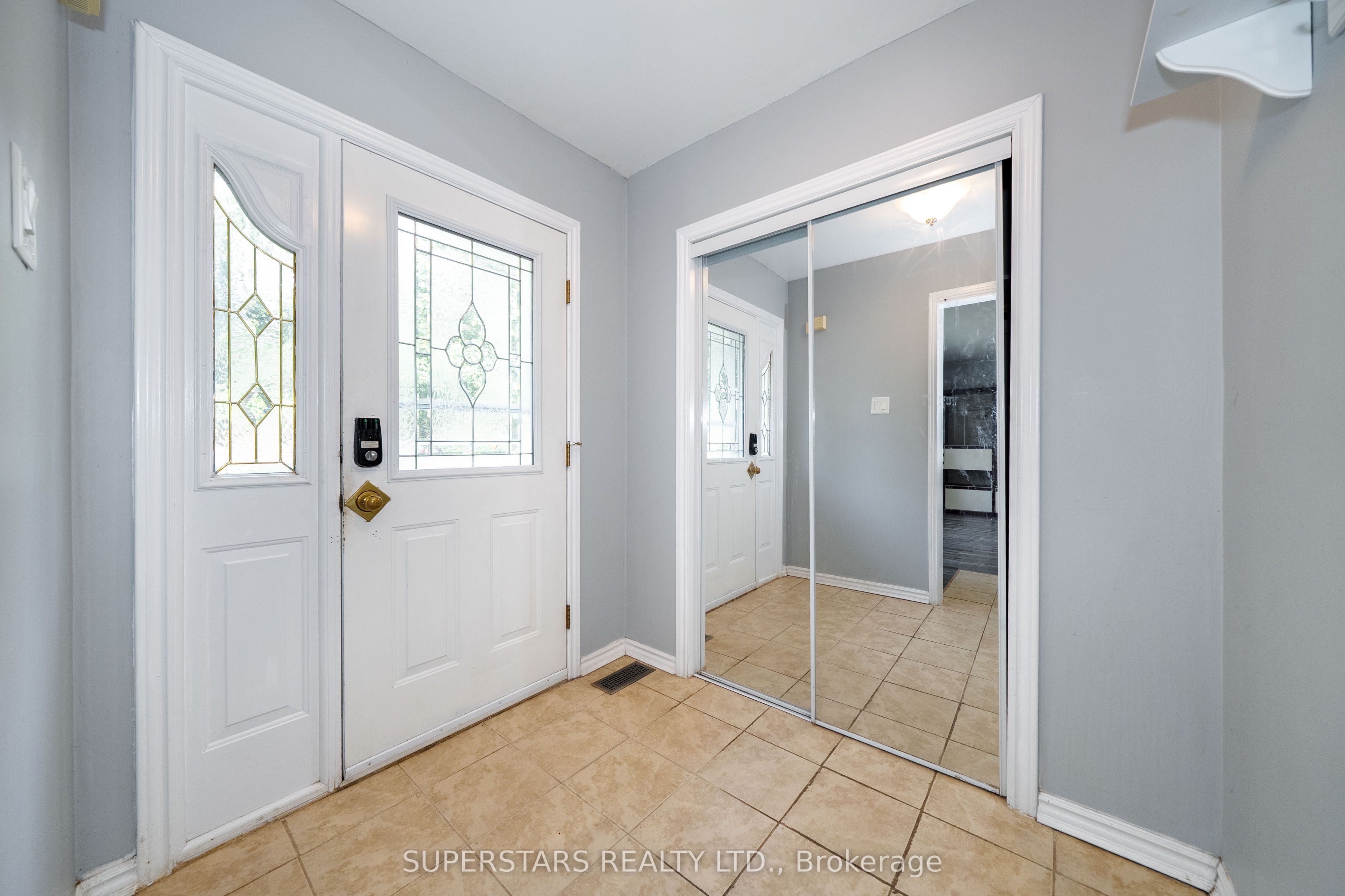 6 Meadowland Drive
