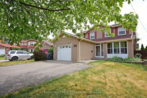 1124 Shagbark Crescent Mississauga ON L5C 3N7