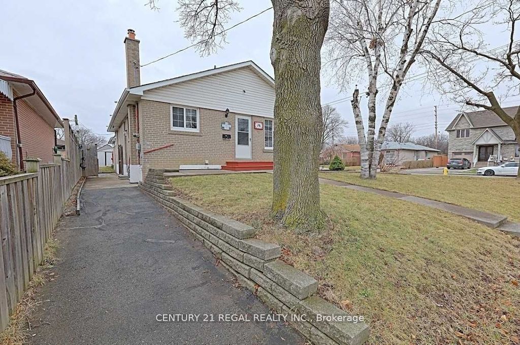 Photo of 9 Guiness Avenue, Toronto, ON M9W 3L1 (MLS # W13140284)